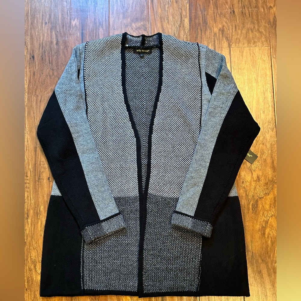Kathy Ireland Women's Elegant Black and Gray Cardigan